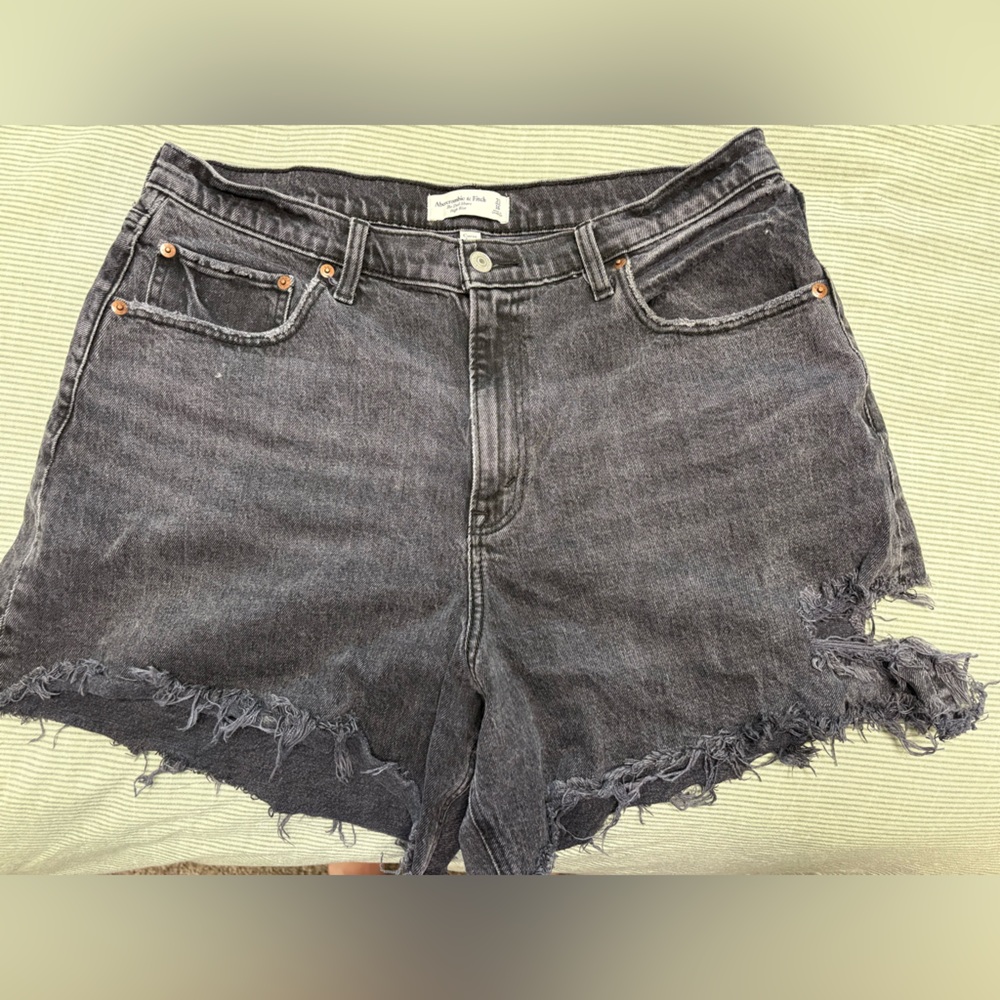 Abercrombie & Fitch Dad Short, High Rise, Curve Love Jean Shorts
